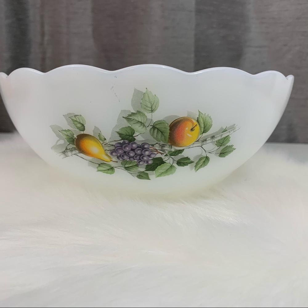 Vintage Arcopal “Fruits de France” Milk Glass Bowl
